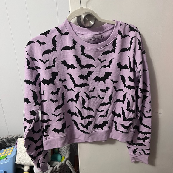 Jackets & Blazers - SeaWorld Parks Bat Print T-Shirt